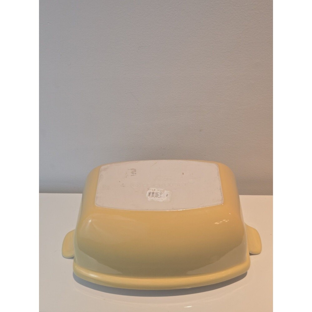 Le Creuset Heritage Deep Covered Rectangular Baker Olive 4.5 Qt Stoneware w/Lid - Picture 7 of 7
